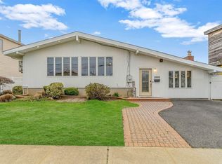 2648 Belmill Rd, Bellmore, NY 11710