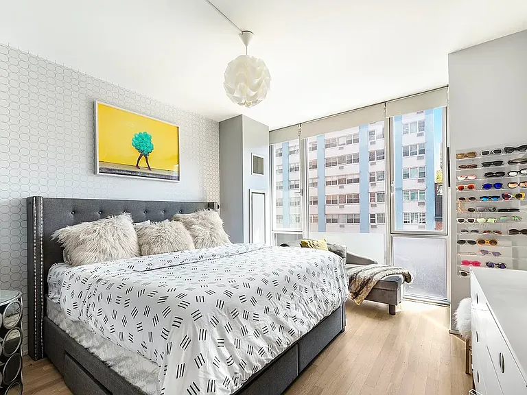 110 3rd Ave #4D — Photo 4