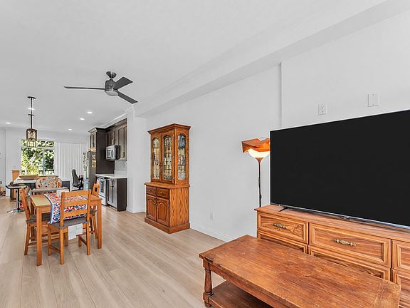 4th image of 2845 156th St #15