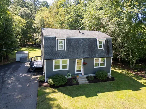 14 Debra Dr, Richmond, RI 02812