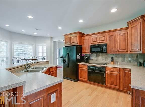 5th image of 4922 Holland View Dr