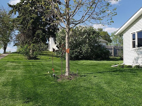 3rd image of 306 N Augusta Ave