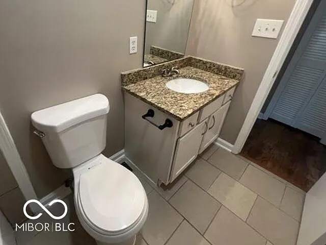 945 Fox Hill Dr — Photo 21
