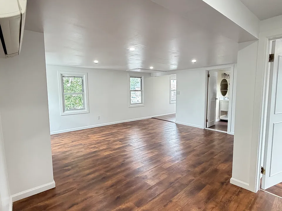 514 Melyn Pl #2