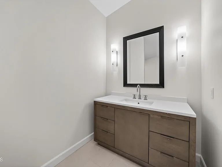 1502 Briarglen Ave — Photo 22