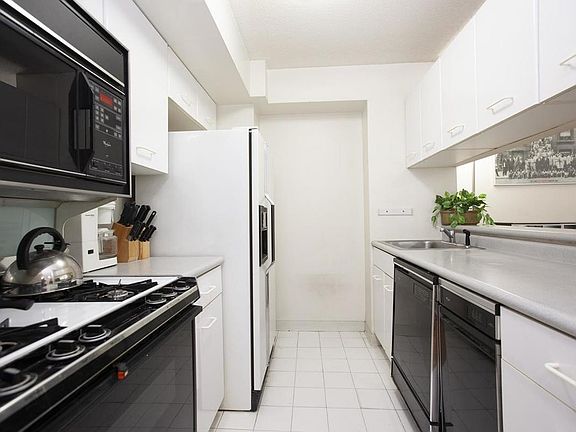4th image of 2 S End Ave APT 8