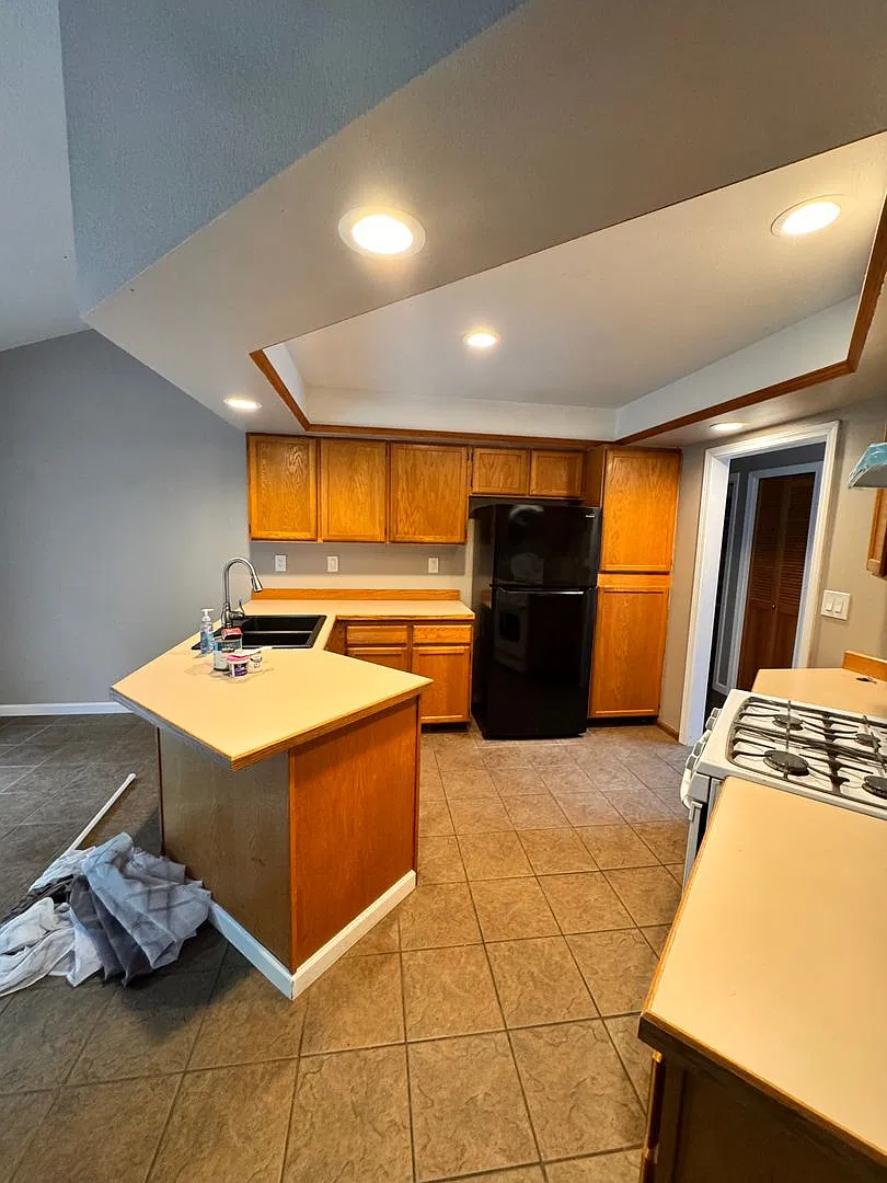 Hucrest 3 bedroom 2 bath home with garage — Photo 3