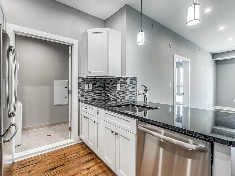 330 Cambridge St #2B — Photo 2