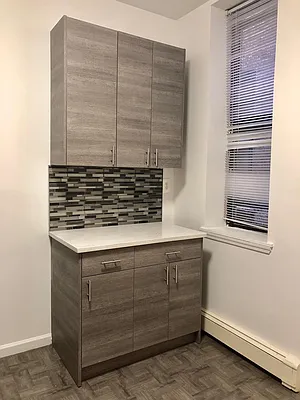 Rented by Parlor Real Estate Corp | media 15