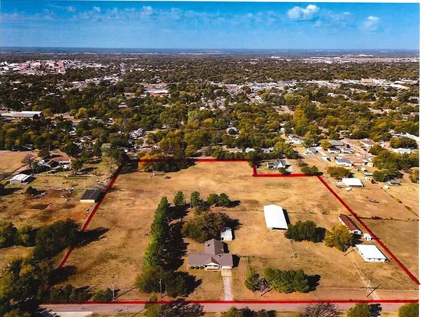 648 N Cleveland Ave, Shawnee, OK 74801