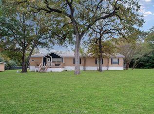 8304 Peach Tree Dr, Bryan, TX 77808