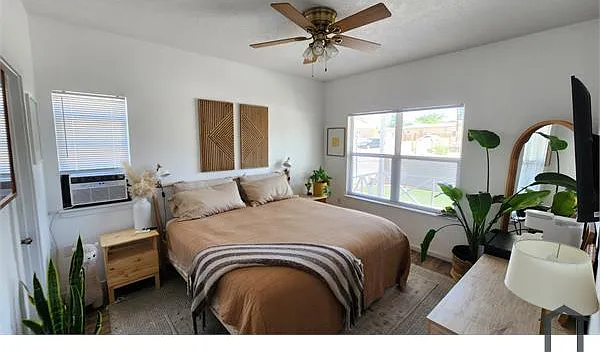 1021 Edith Blvd NE — Photo 12
