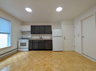 605 E 5th St #2B, Brooklyn, NY 11218
