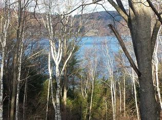 14 Adams Rd, Enfield, NH 03748