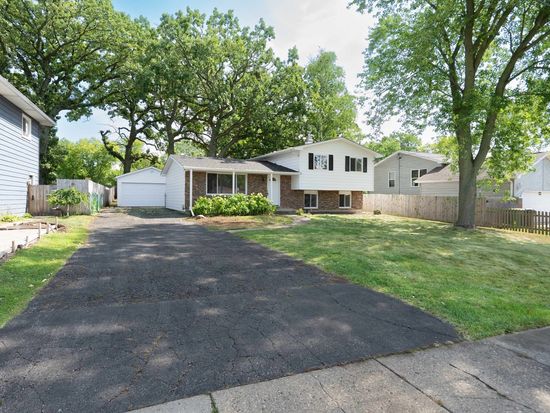 2509 Jethro Ave, Zion, IL 60099