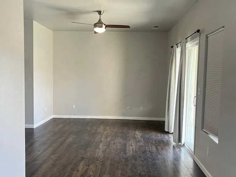 964 Maple Valley Way — Photo 5
