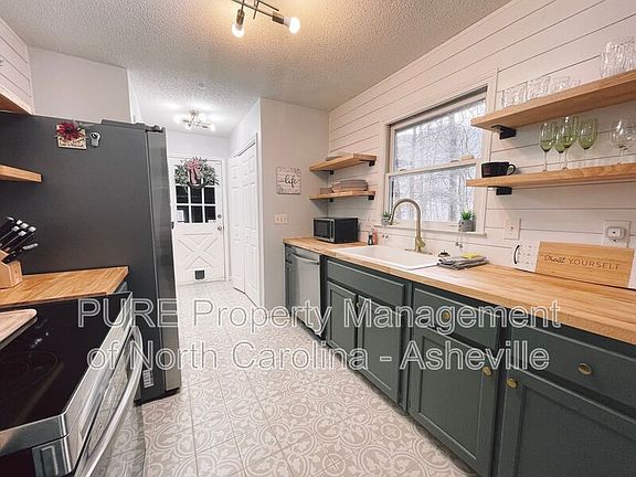 4th image of 123 Long Dr