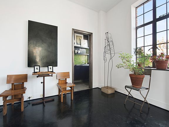 3rd image of 28 E 10th St #Phd