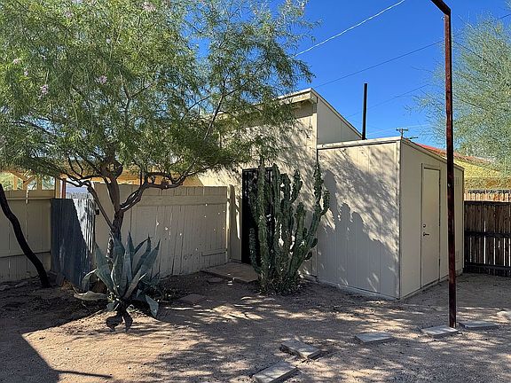 Unit B Yard Entrance