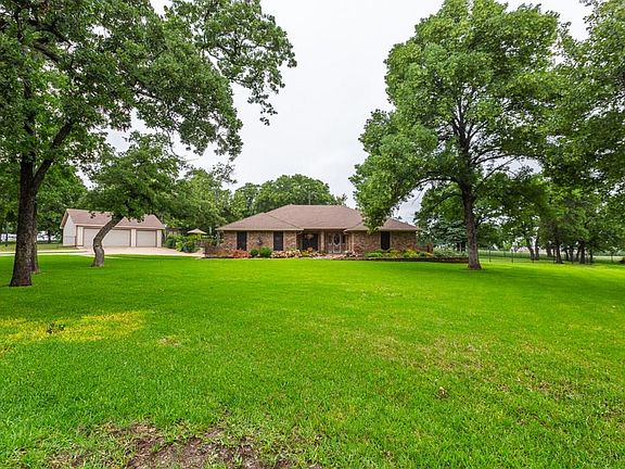 2nd image of 750 Wild Wood Ln