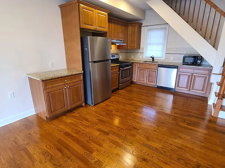 459 Main St #3 — Photo 24