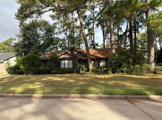 2023 Whispering Springs Dr, Spring, TX 77373