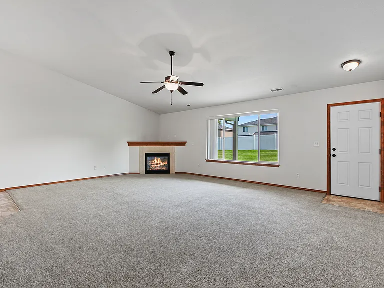 404 N Timberlane Rd — Photo 11