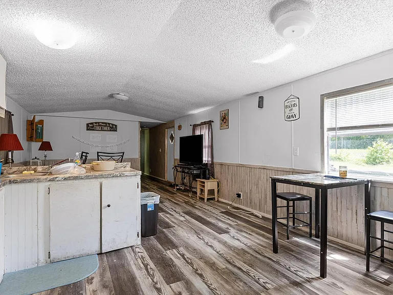 Kitchen/Living