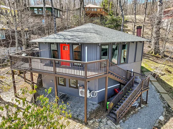 119 Beechwood Ln, Banner Elk, NC 28604