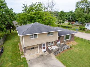 1809 Starlight Dr, Columbia, MO 65202