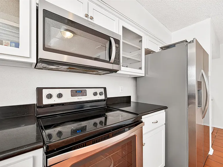 11677 Village Place Dr — Photo 20