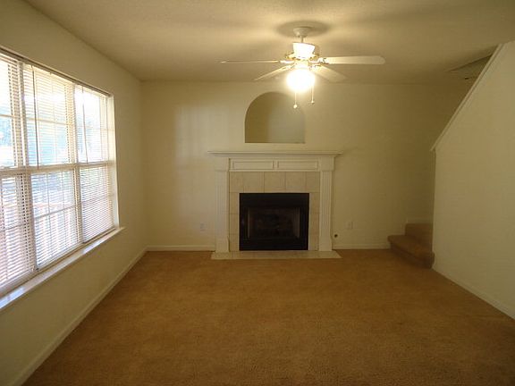 2nd image of 116 Orchard Hill Ct