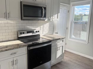 521 Grafton St APT 3, Worcester, MA 01604