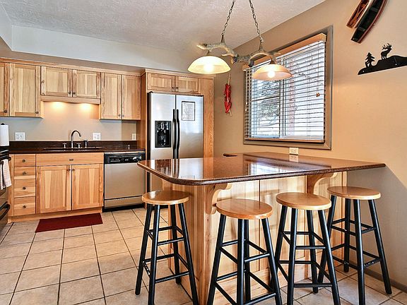 4th image of 1700 Three Kings Dr #7