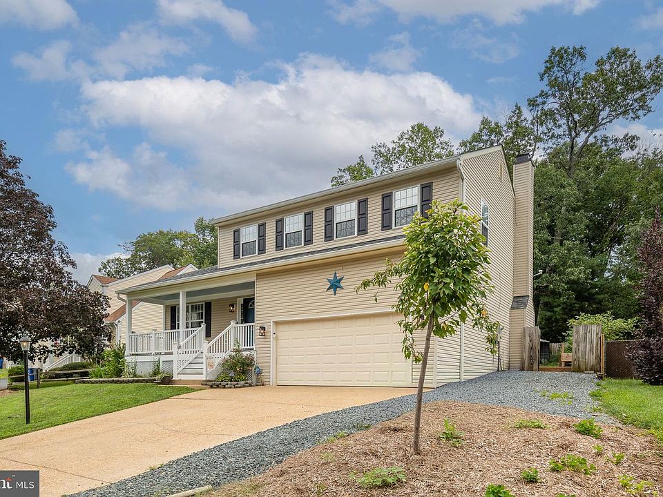 1st image of 30 Ridgewood Dr