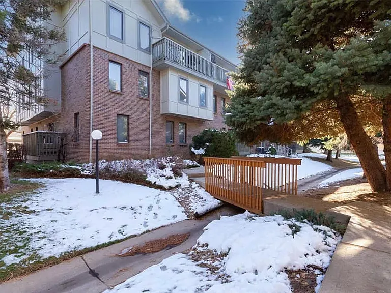 6435 S Dayton St #303 — Photo 4