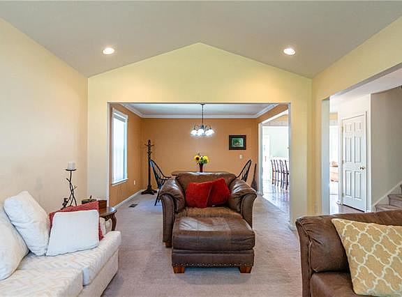 5th image of 1210 Vera Dr
