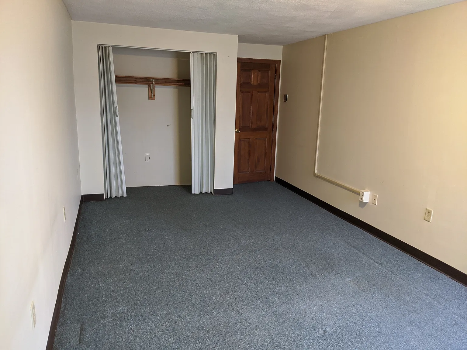 1 bed, 650 sqft, $2,000 — Photo 4