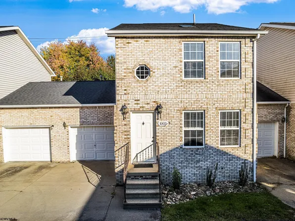 1003 Elkins Dr, Morgantown, WV 26505