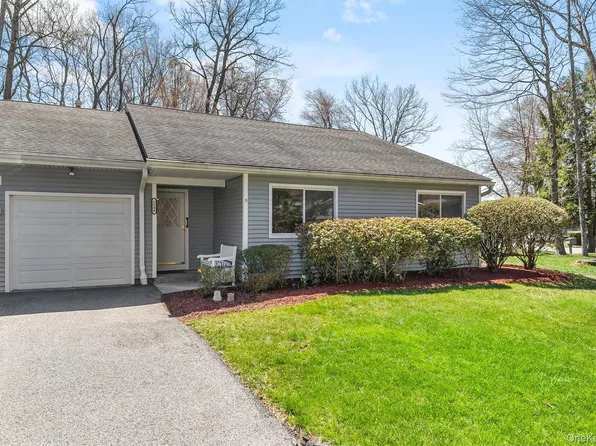 164 Carriage Ct #B, Yorktown Heights, NY 10598