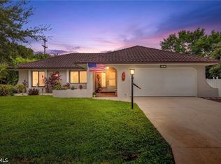 692 Morningmist Ln, Lehigh Acres, FL 33974
