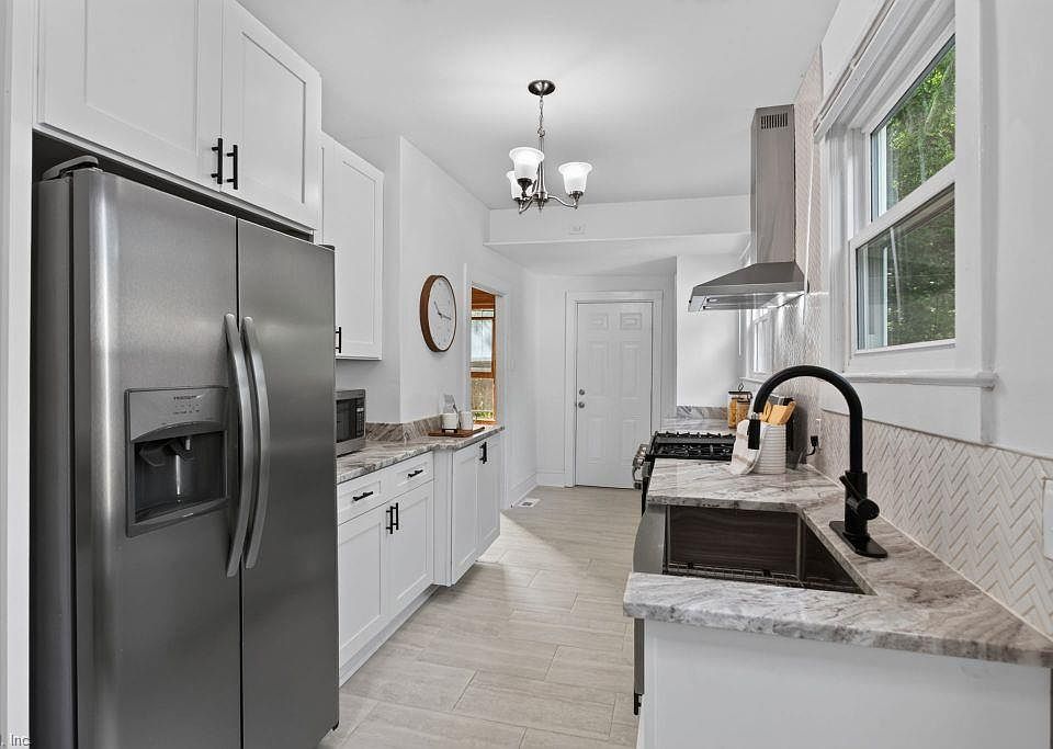 1st image of 1103 Blair Ave