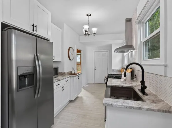 1103 Blair Ave, Hampton, VA 23661