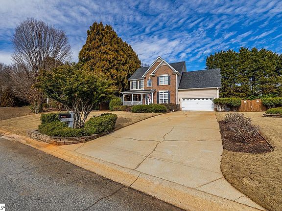 4th image of 102 Spring Lake Loop