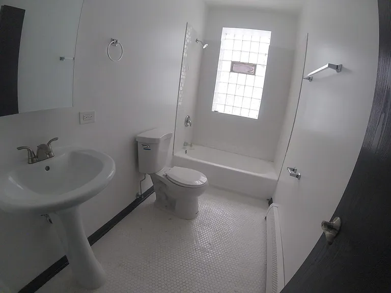 109E57bath_09052019
