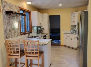 178 Knollridge Dr, North Smithfield, RI 02896