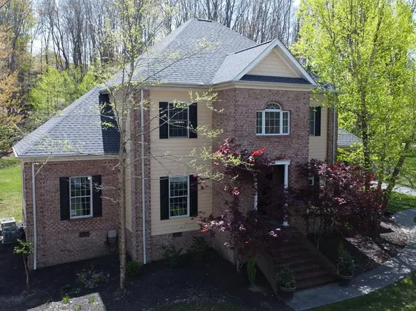 112 Greenbrier Rd, Daniels, WV 25832