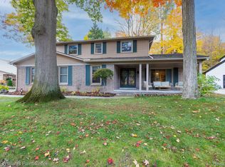 47935 Ben Franklin Dr, Shelby Township, MI 48315