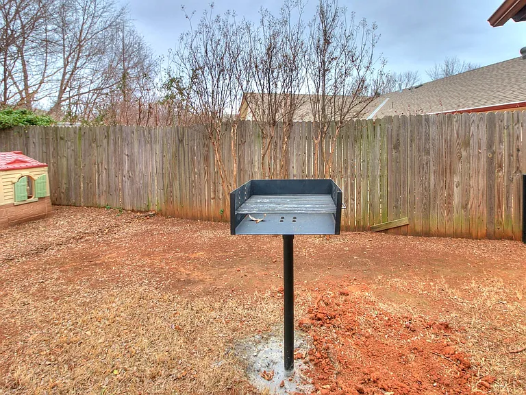 1700 Whispering Creek Dr — Photo 22