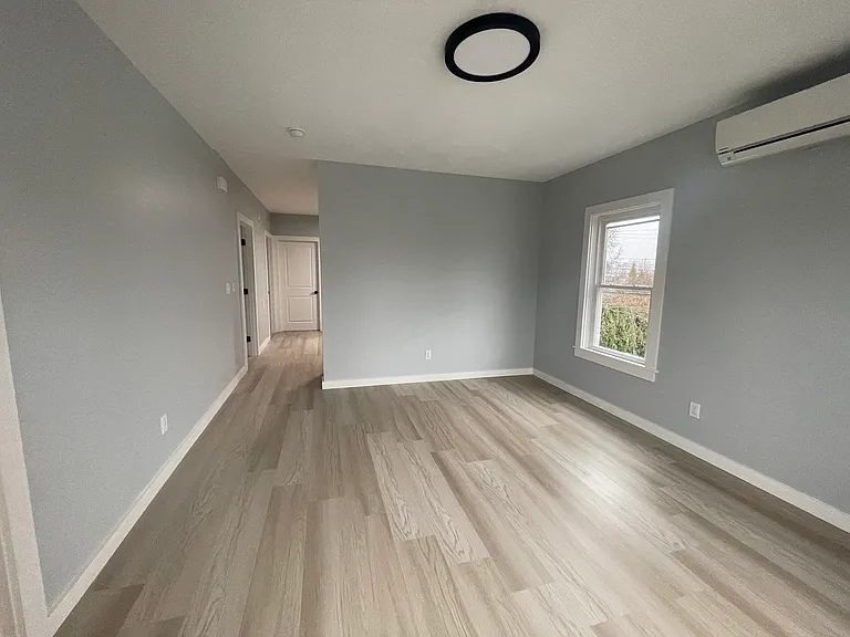 675 Cottage St #2 — Photo 13